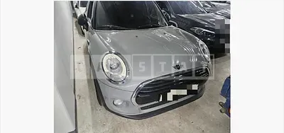 Photo 1 of 38: 2018 MINI Cooper D Five Door — Korean insurance auction