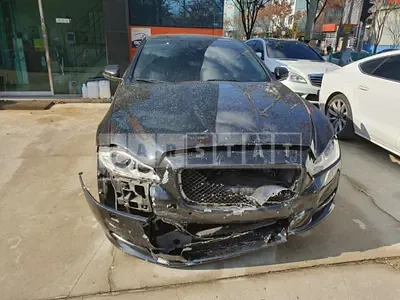 Photo 1 of 6: 2014 Jaguar XJ 2.0P — Korean insurance auction