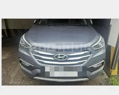 Photo 1 of 18: 2018 Hyundai Santa Fe DM — Korean insurance auction