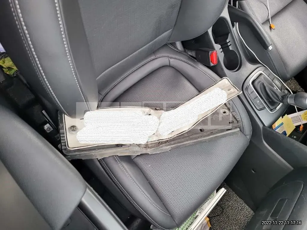 Photo 2 of 11: 2019 Hyundai Kona, VIN KMHK4815GKU400685 — Korean insurance auction