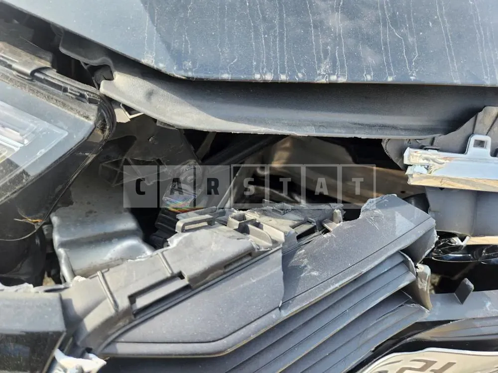 Photo 2 of 6: 2018 Audi A4 35 TDI, VIN WAUZZZF41JA186135 — Korean insurance auction