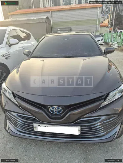 Photo 1 of 27: 2018 Toyota Camry Hybrid, VIN JTNB21HKXJ3006205 — Korean insurance auction