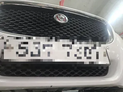 Photo 1 of 131: 2019 Jaguar XF 25T AWD — Korean insurance auction