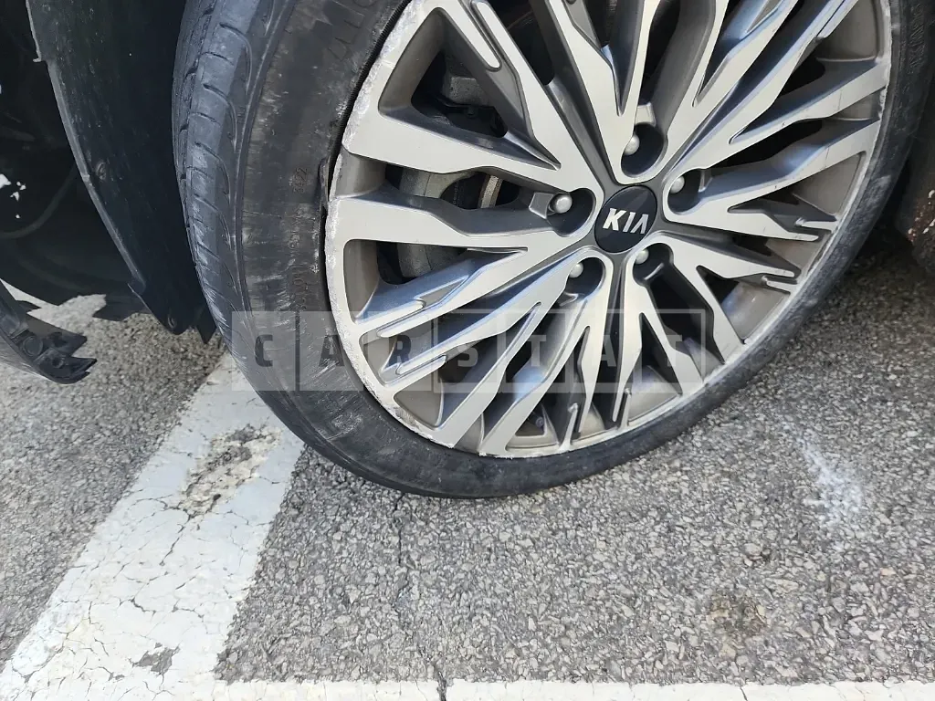 Photo 2 of 44: 2019 Kia K7 — Korean insurance auction
