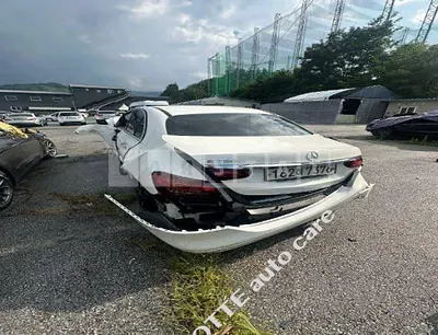 Photo 1 of 20: 2021 Mercedes-Benz E250 — Korean insurance auction