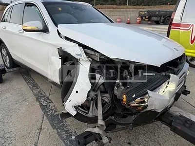 Photo 1 of 6: 2016 Mercedes-Benz GLC220 d 4Matic, VIN WDC0G0FB1HF125662 — Korean insurance auction