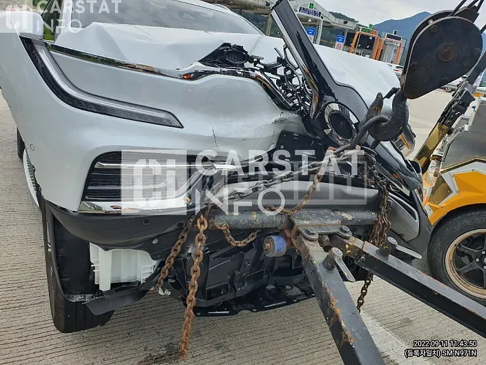 Photo 2 of 7: 2015 Hyundai Tucson 1.7 — Korean insurance auction