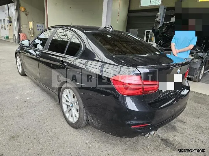Photo 2 of 16: 2015 BMW 320d — Korean insurance auction