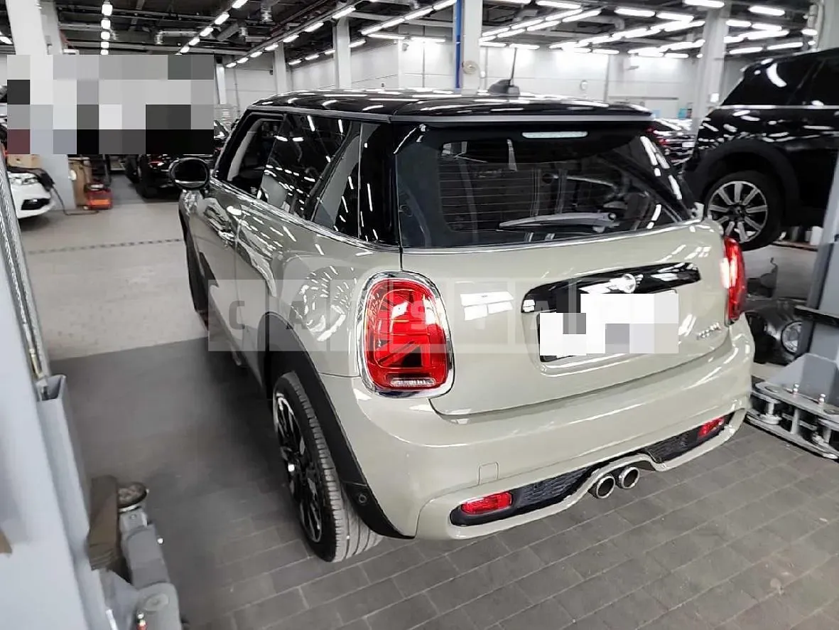 Photo 2 of 15: 2020 MINI Cooper S 16 17 18, VIN WMWXY7107L2N00516 — Korean insurance auction