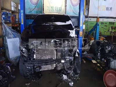 Photo 1 of 15: 2019 Kia Carnival, VIN KNAME81ABKS487105 — Korean insurance auction
