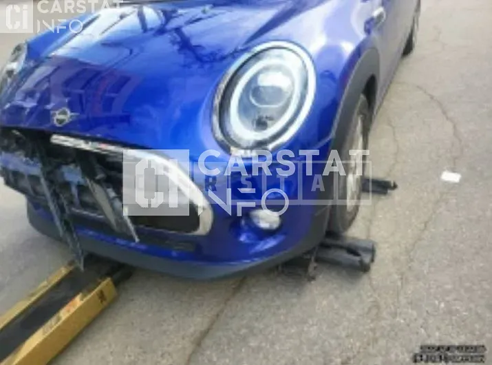 Photo 2 of 4: 2019 MINI Cooper Five-Door — Korean insurance auction