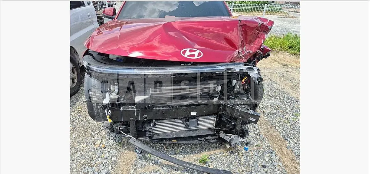 Photo 2 of 77: 2023 Hyundai Kona 1.6 — Korean insurance auction