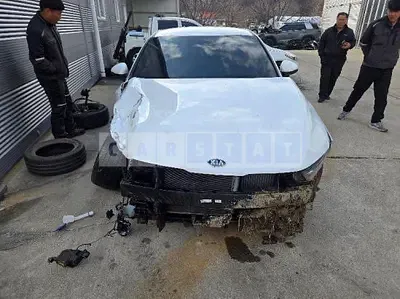 Photo 1 of 50: 2021 Kia K5, VIN KNAG2412BMA110235 — Korean insurance auction