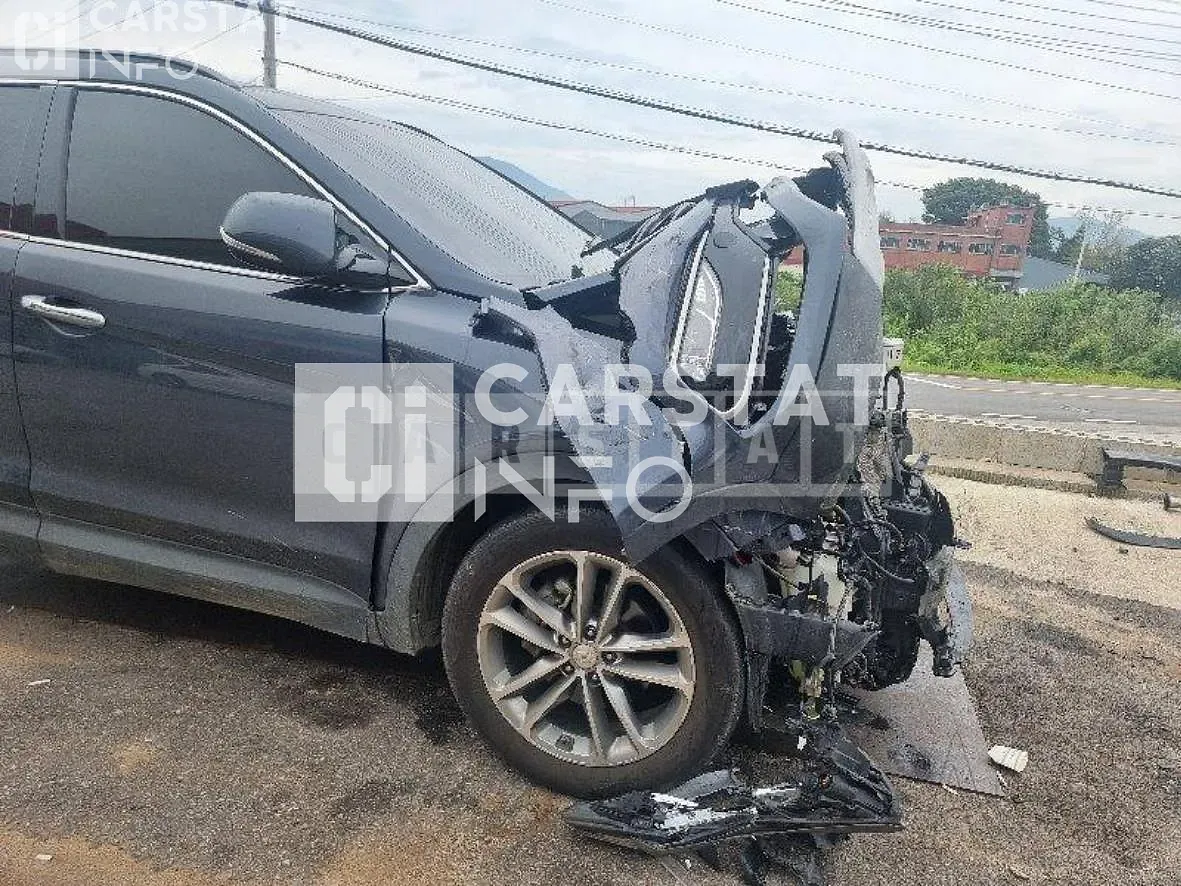 Photo 2 of 24: 2015 Hyundai Santa Fe 2.0 — Korean insurance auction