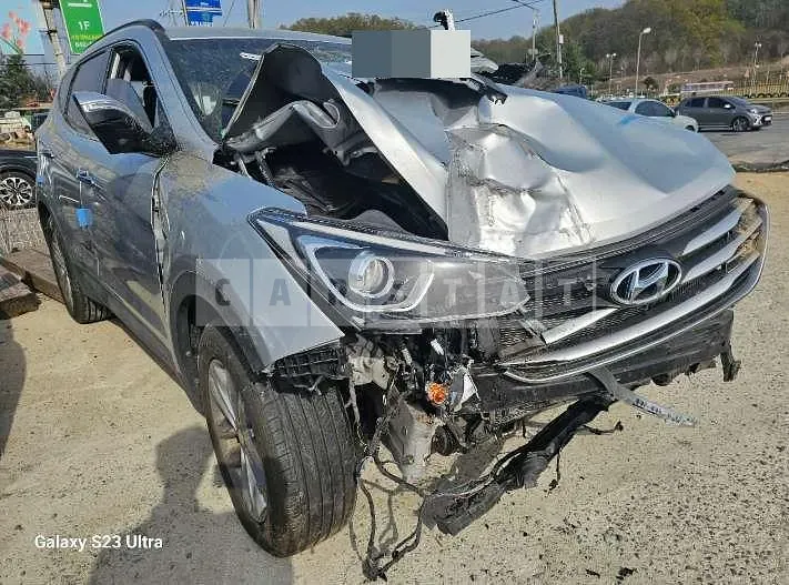 Photo 2 of 17: 2015 Hyundai Santa Fe DM Diesel 2.0 4WD — Korean insurance auction
