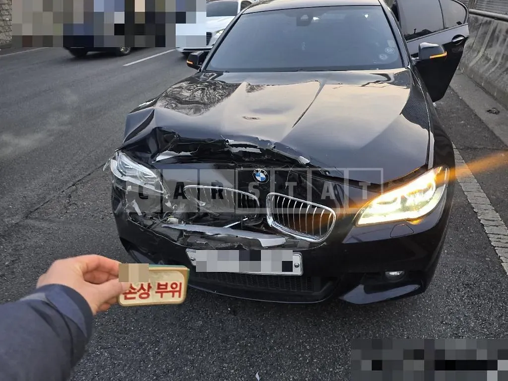 Photo 2 of 14: 2015 BMW 520d — Korean insurance auction