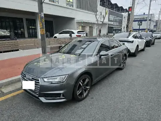 Photo 2 of 14: 2019 Audi A4 40 TFSI — Korean insurance auction