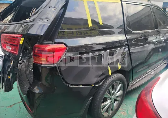 Photo 2 of 14: 2019 Kia Carnival, VIN KNAME81ABKS500115 — Korean insurance auction