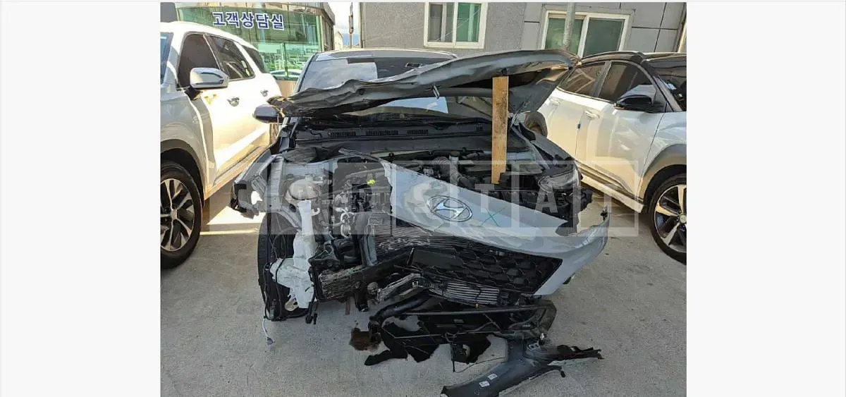 Photo 2 of 16: 2022 Hyundai Kona 1.6 — Korean insurance auction
