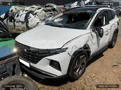 Photo 1 of 28: 2021 Hyundai Tucson, VIN KMHJE81BGMU016729 — Korean insurance auction