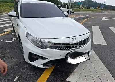 Photo 1 of 16: 2018 Kia K5, VIN KNAGW416BKA262327 — Korean insurance auction