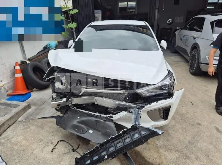 Photo 2 of 22: 2018 Hyundai IONIQ Electric — Korean insurance auction