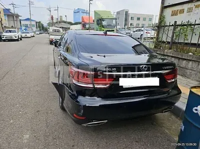 2015 Lexus LS600hl