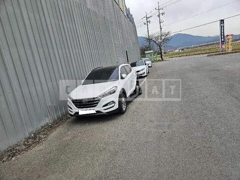 Photo 2 of 15: 2015 Hyundai Tucson, VIN KMHJ3815GGU086340 — Korean insurance auction