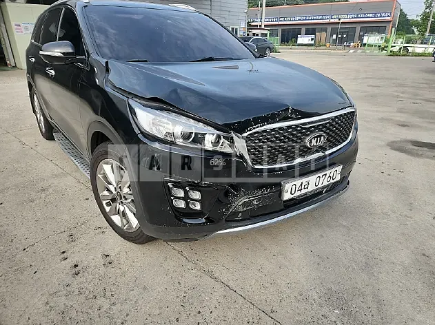 Photo 2 of 10: 2016 Kia Sorento, VIN KNAPK81BDGA137733 — Korean insurance auction