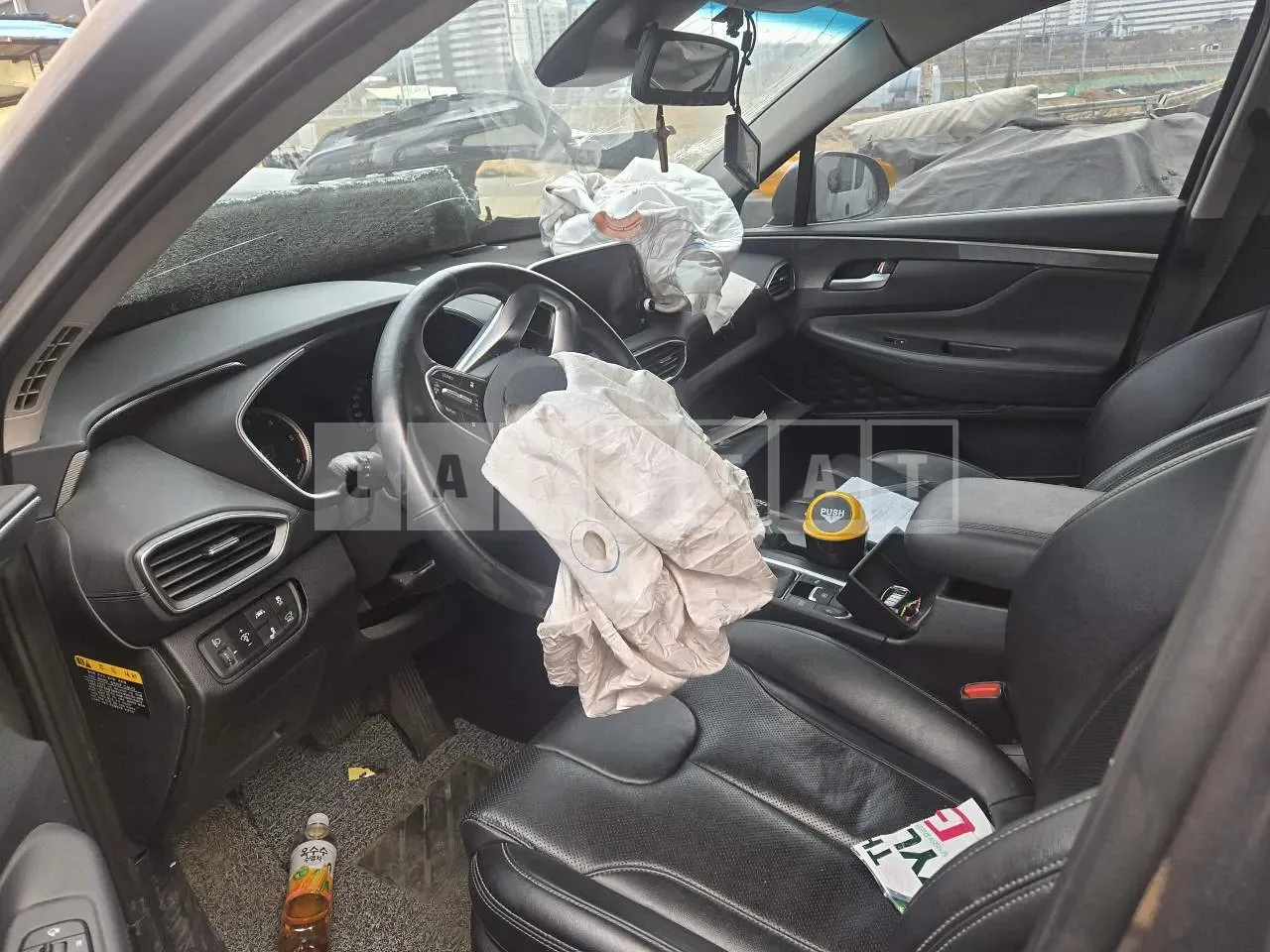 Photo 2 of 6: 2020 Hyundai Santa Fe, VIN KMHS281BBLU256881 — Korean insurance auction