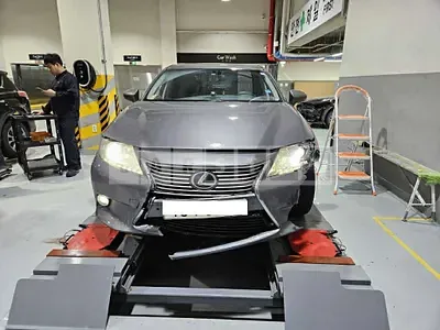 Photo 1 of 27: 2015 Lexus ES300h, VIN JTHBW1GG4F2082228 — Korean insurance auction