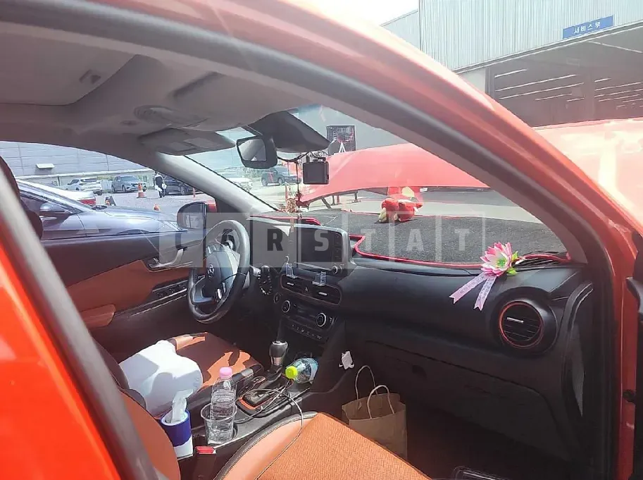 Photo 2 of 9: 2018 Hyundai Kona — Korean insurance auction