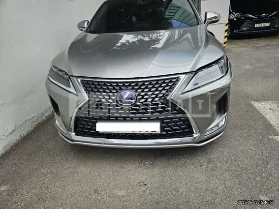 Photo 2 of 11: 2021 Lexus RX450h — Korean insurance auction