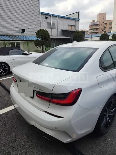 2021 BMW 330e