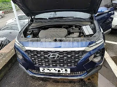 Photo 1 of 6: 2019 Hyundai Santa Fe, VIN KMHS381BBKU050693 — Korean insurance auction