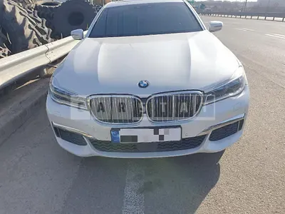 Photo 1 of 60: 2017 BMW 730Ld xDrive, VIN WBA7G6108JB074328 — Korean insurance auction