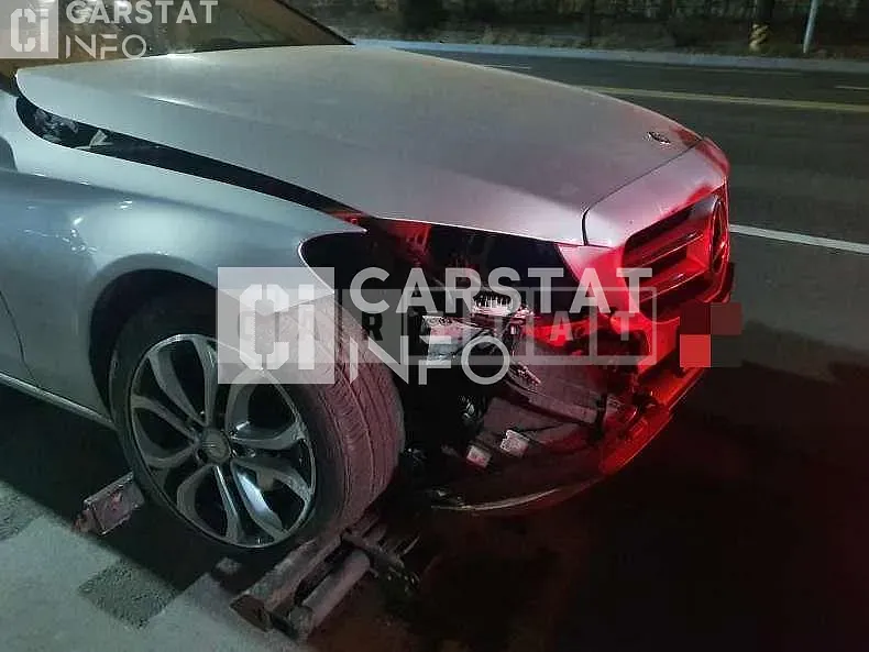 Photo 2 of 11: 2016 Mercedes-Benz C220 d, VIN WDDWF0EB1GR191426 — Korean insurance auction
