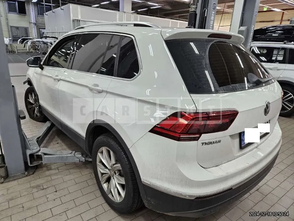Photo 2 of 16: 2020 Volkswagen Tiguan 2.0 TDI — Korean insurance auction