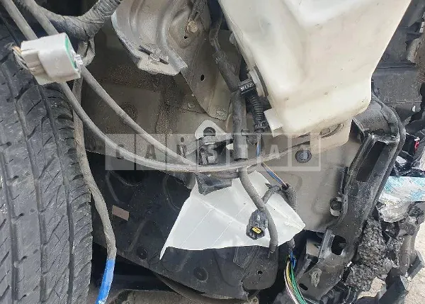 Photo 2 of 34: 2018 Hyundai Santa Fe, VIN KMHSW81UBJU832961 — Korean insurance auction