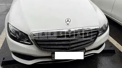 Photo 1 of 13: 2018 Mercedes-Benz E 300 — Korean insurance auction