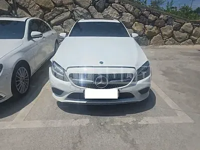 Photo 1 of 12: 2020 Mercedes-Benz C200 — Korean insurance auction