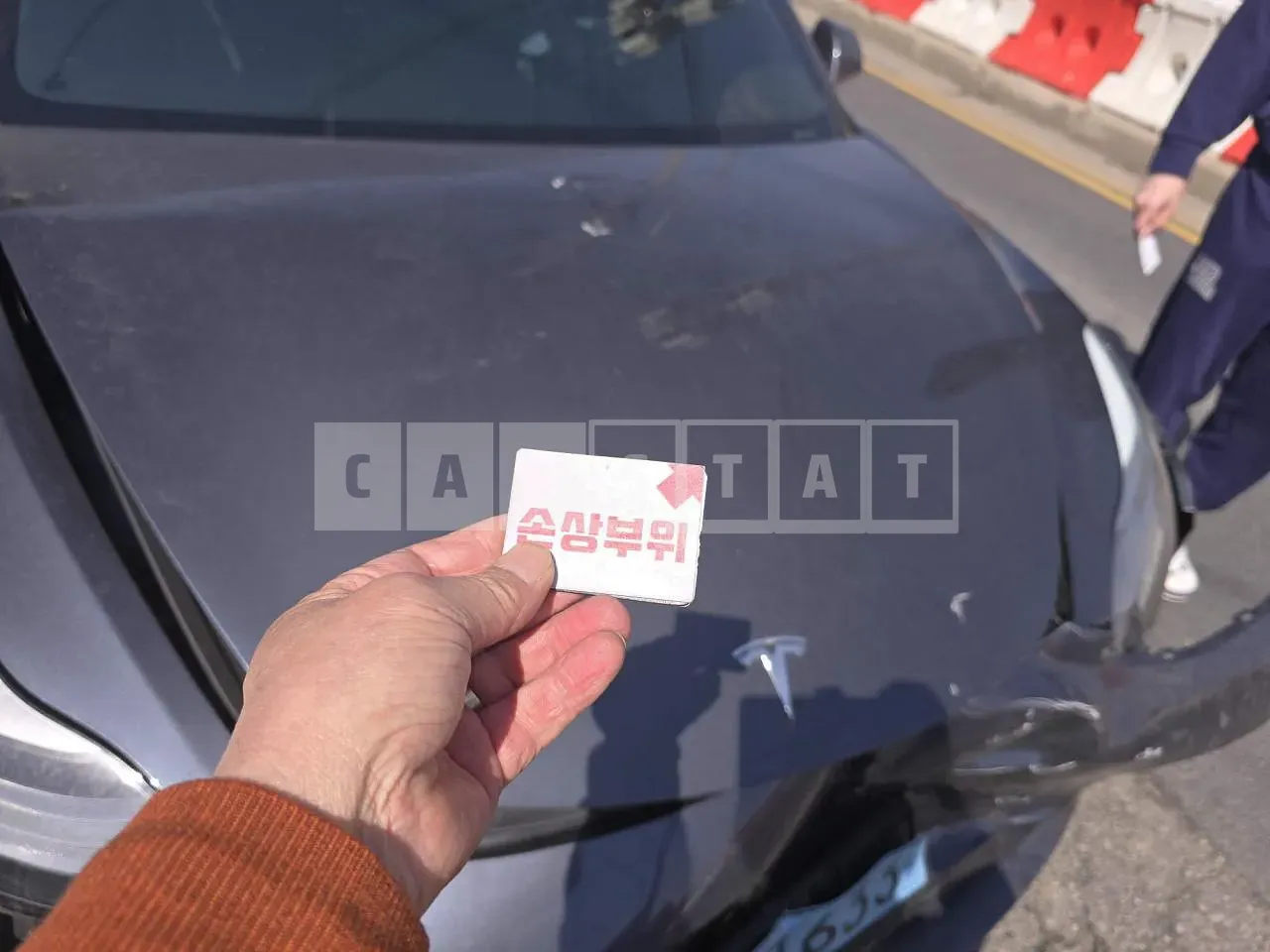 Photo 2 of 10: 2020 Tesla Model 3 Standard Range Plus, VIN 5YJ3E1EAXLF809808 — Korean insurance auction