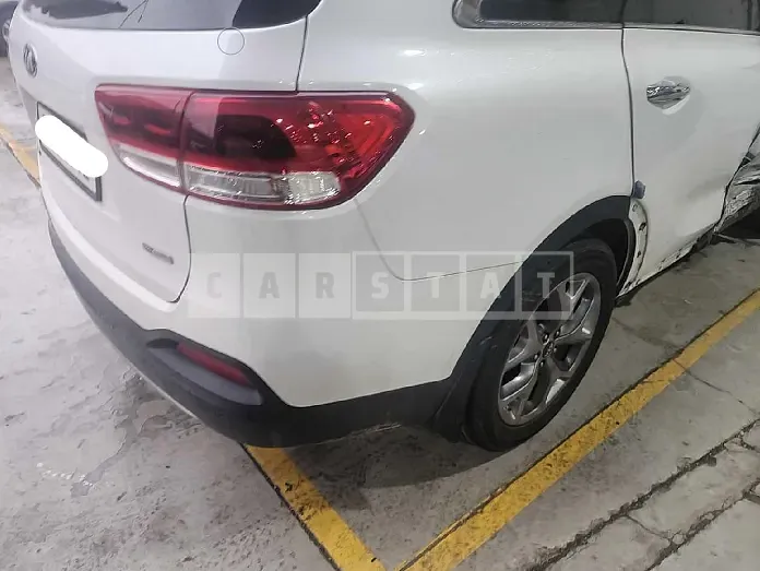 Photo 2 of 34: 2016 Kia Sorento, VIN KNAPS81ABGA152011 — Korean insurance auction