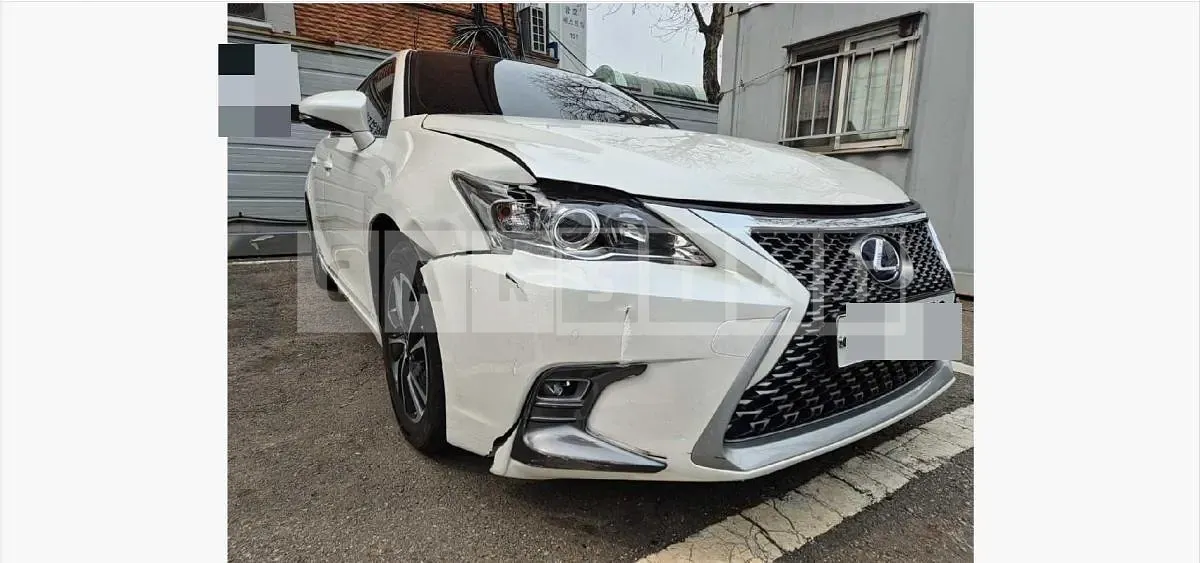 Photo 2 of 25: 2017 Lexus CT200h — Korean insurance auction