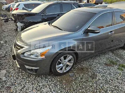 Photo 1 of 11: 2014 Nissan Altima 2.5 — Korean insurance auction