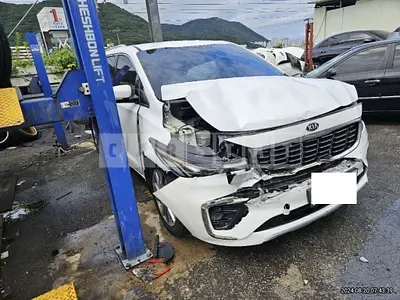Photo 1 of 11: 2020 Kia Carnival — Korean insurance auction
