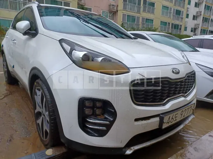 Photo 2 of 6: 2017 Kia Sportage, VIN KNAPN813BHK291804 — Korean insurance auction