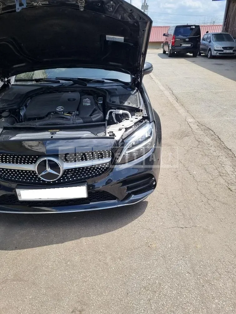 Photo 2 of 13: 2019 Mercedes-Benz C200 Cabriolet, VIN WDDWK8AB4KF879981 — Korean insurance auction