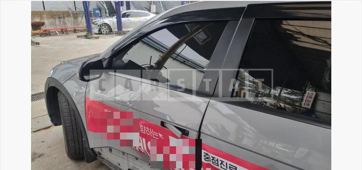 Photo 2 of 29: 2024 Hyundai IONIQ 5 Electric Car AWD Long Range — Korean insurance auction