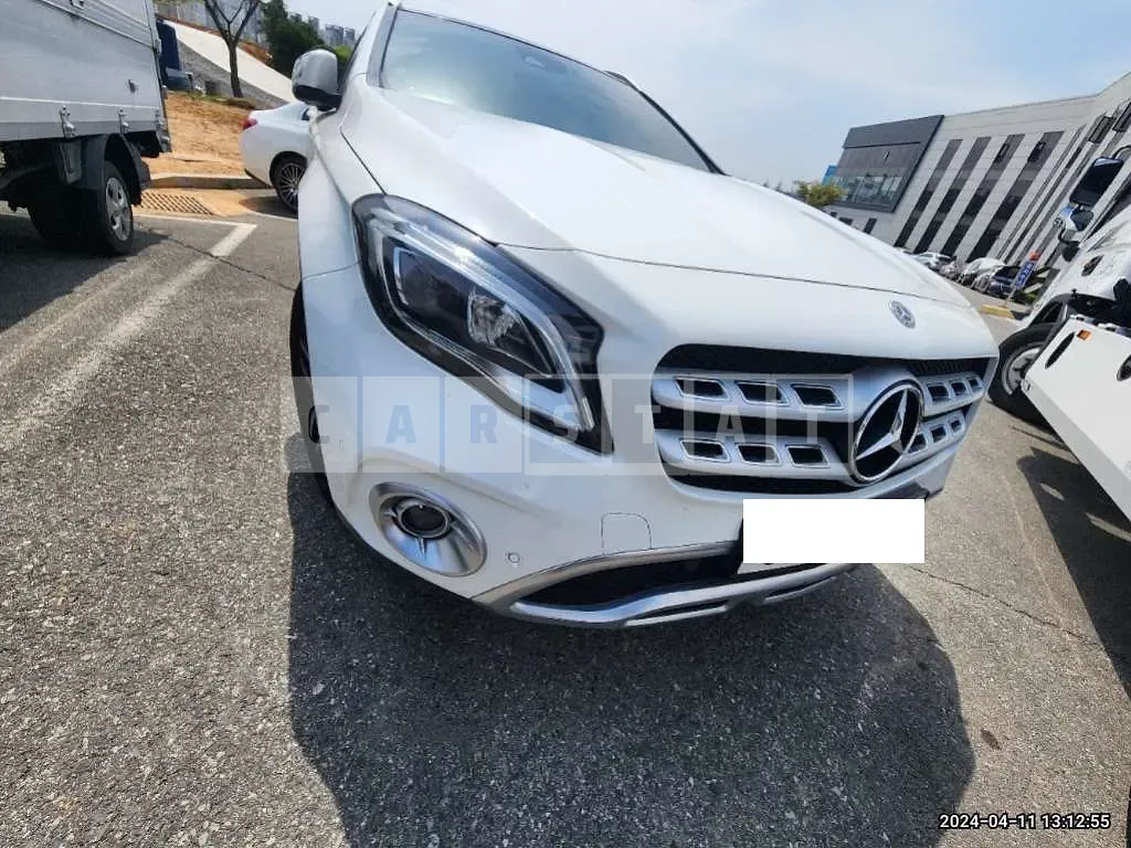 Photo 2 of 21: 2019 Mercedes-Benz GLA220 — Korean insurance auction